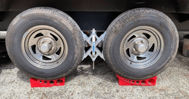 Leveling camper rv