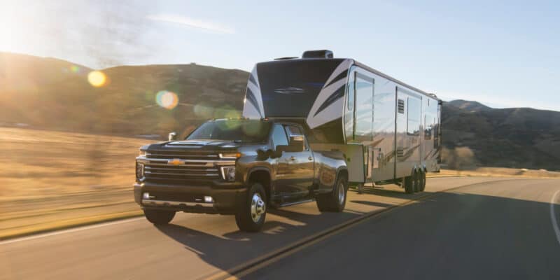 How Much Weight Can I Safely Tow? A Comprehensive Guide to Payload and Towing Capacity